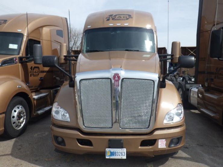 2022-kenworth-t680-image-3
