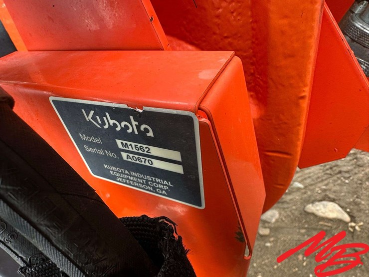 2015-kubota-m135gx-image-17