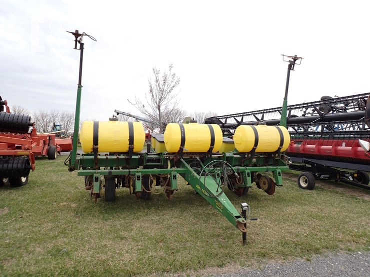 john-deere-7200-image-12