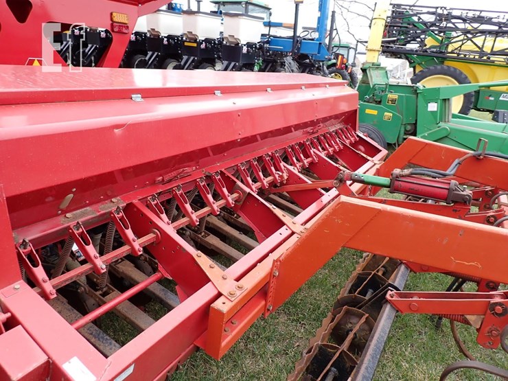 case-ih-5100-image-6