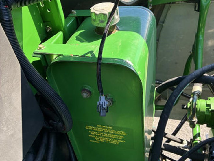 2005-john-deere-9660-sts-image-78