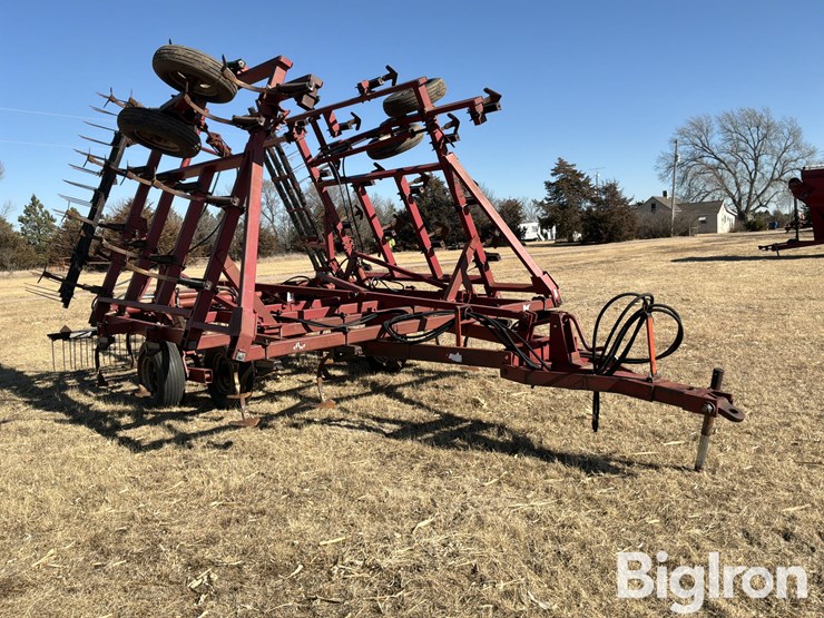 case-ih-4800-image-3