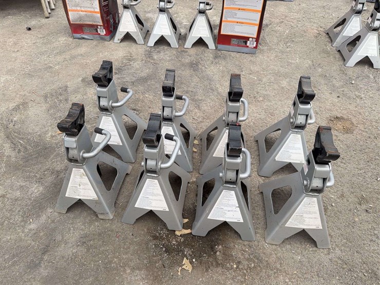 (8)-3-ton-jack-stands-image-3