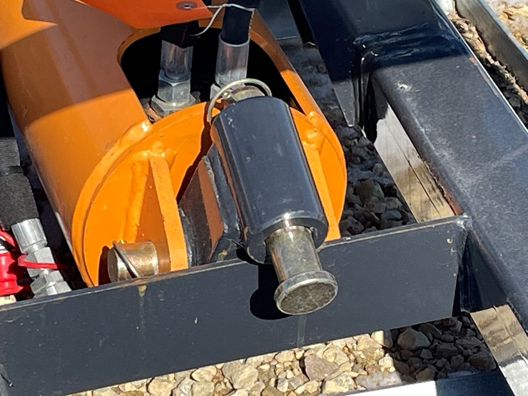 #2349-•-wolverine-skid-steer-auger-and-drive-bit-image-7
