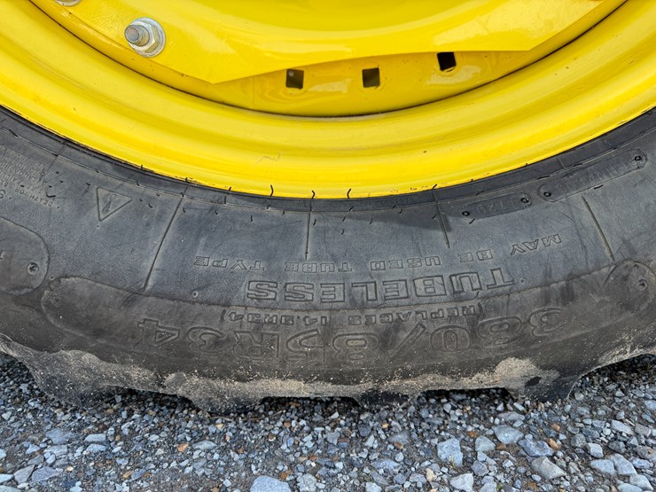 2010-john-deere-8270r-image-7