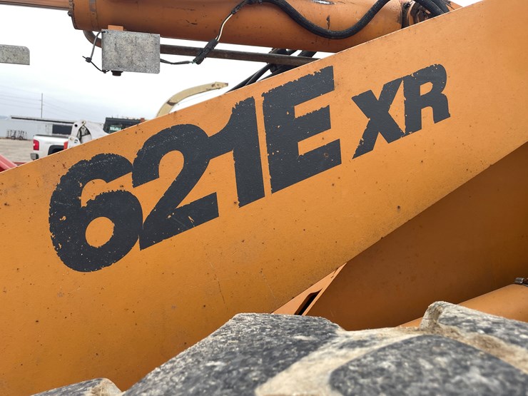 2008-case-621e-xr-image-9