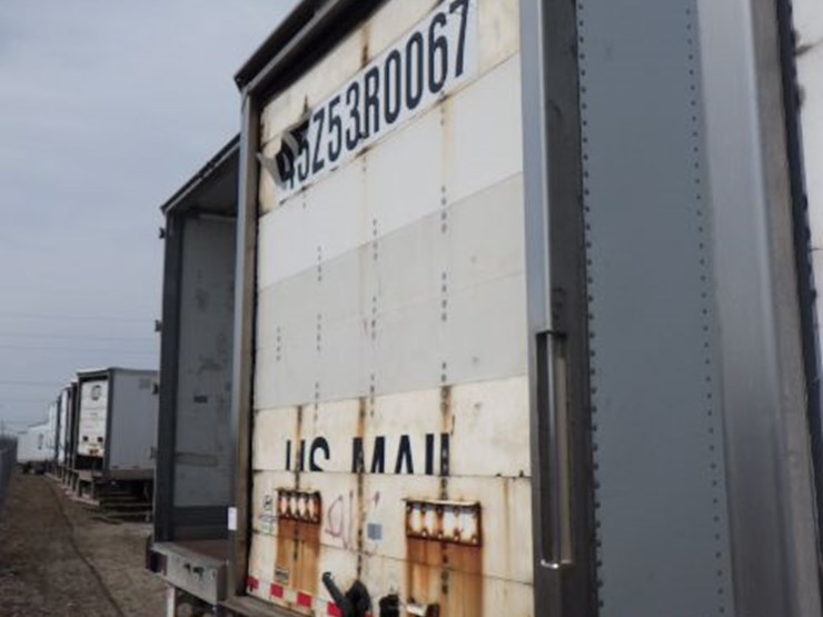 2012-utility-van-image-13