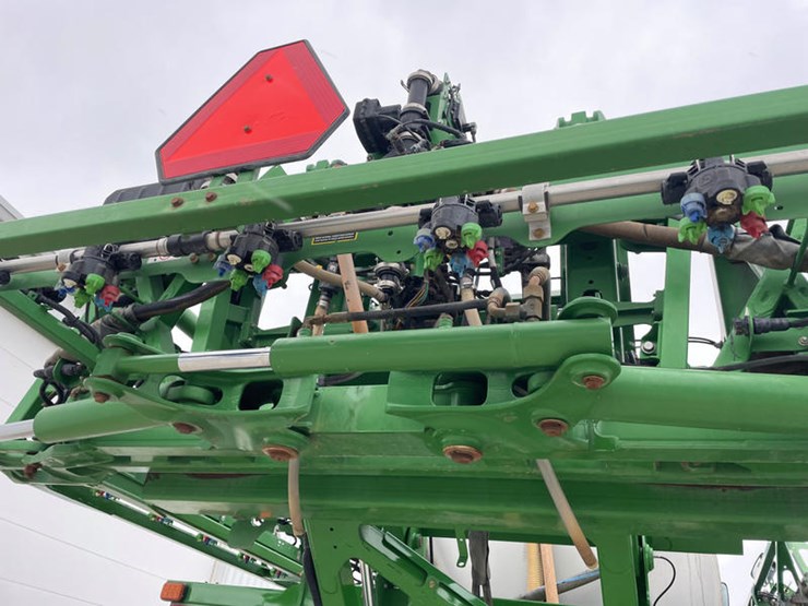 2018-john-deere-r4045-image-29