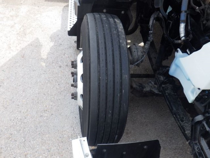 2024-kenworth-t680-image-22