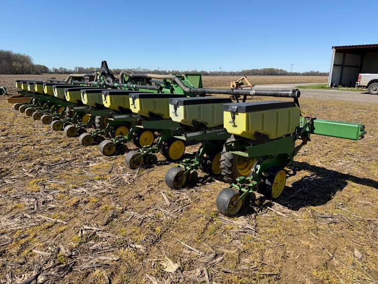 john-deere-1720-image-3