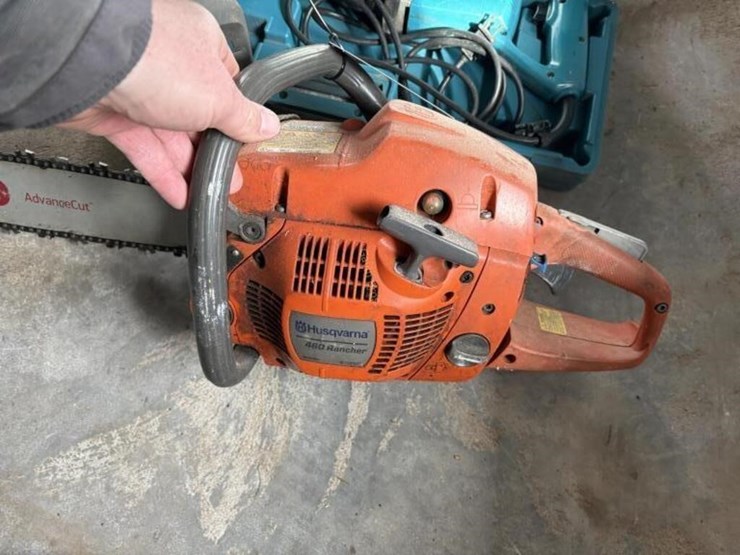 husqvarna-460-rancher-chainsaw-image-2