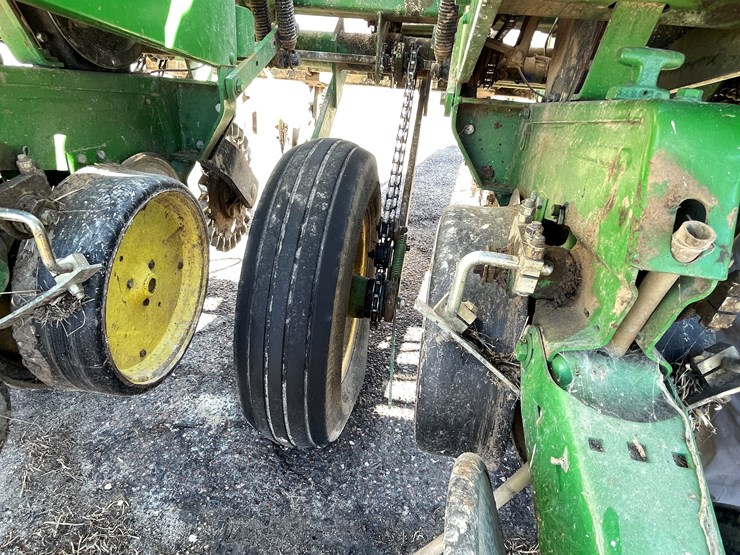 john-deere-7000-image-26