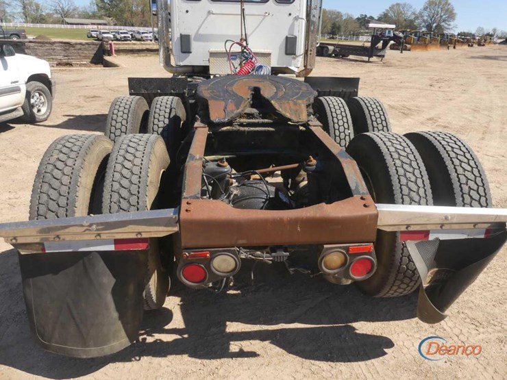 2016-peterbilt-579-image-6