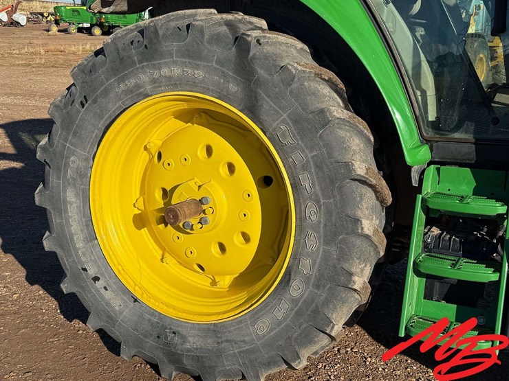 2023-john-deere-6120m-image-15