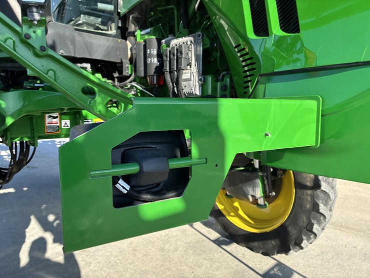 2022-john-deere-410r-image-16