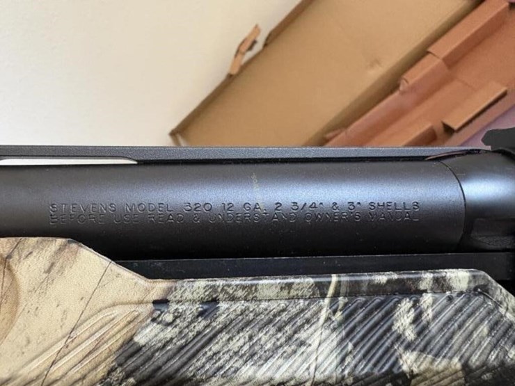 stevens-mdl.320-12ga-shotgun-image-3