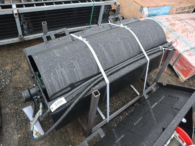 future-skid-steer-vibratory-roller-image-1