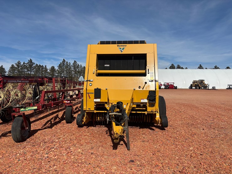 2009-vermeer-605m-image-5