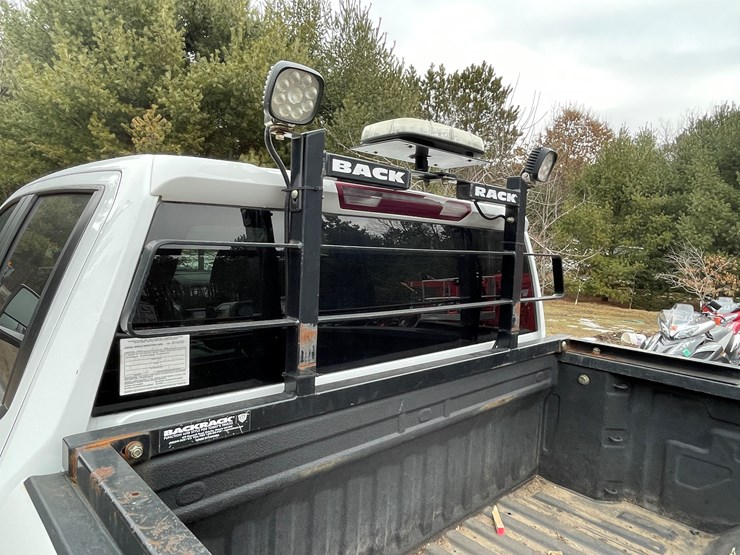 2020-chevrolet-2500hd-image-55