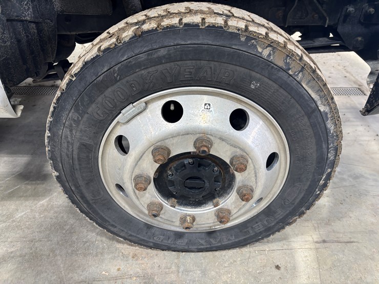 #2331-•-2022-chevrolet-5500-hd-flatbed-truck-image-76