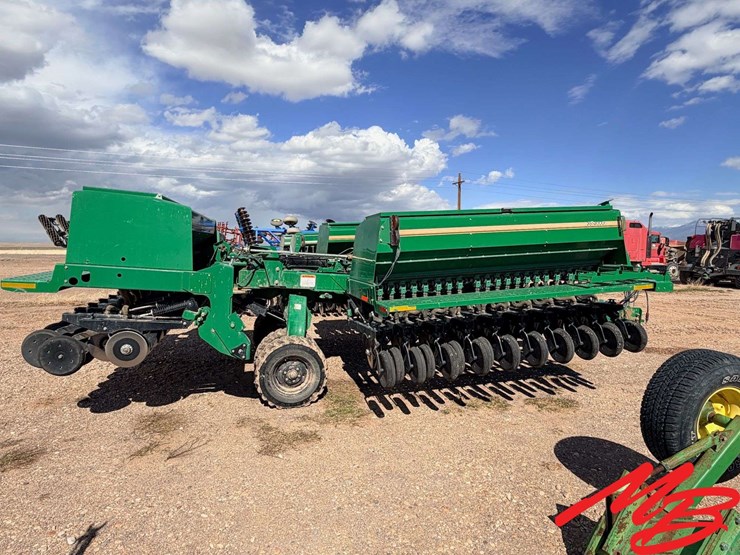 great-plains-3s-3000hd-image-2