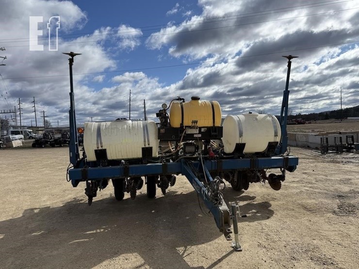 2000-kinze-2000-image-2