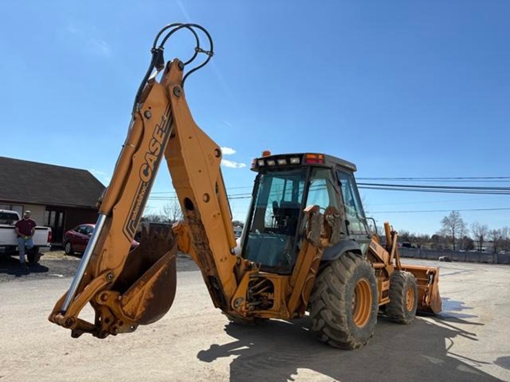 2002-case-590sl-image-8