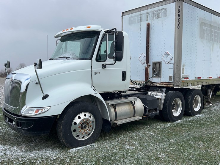 2005-international-8600-image-1