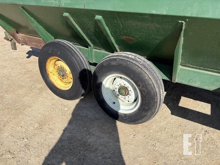 kelley-mfg-co-poultry-house-cleanout-machine-6107-image-4