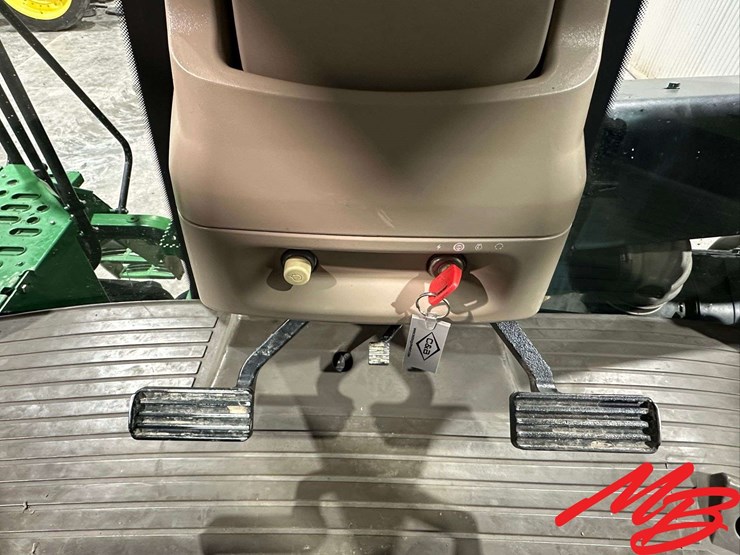 2012-john-deere-9560-image-54