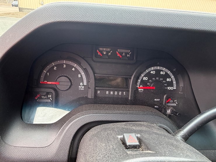 #1020-•-2014-ford-econoline-service-van-(eau-claire,-wi)-(has-wi-title)-image-42