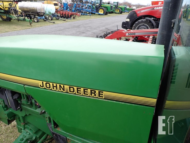 john-deere-8100-image-22
