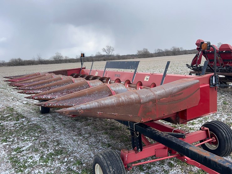 case-ih-1083-image-1