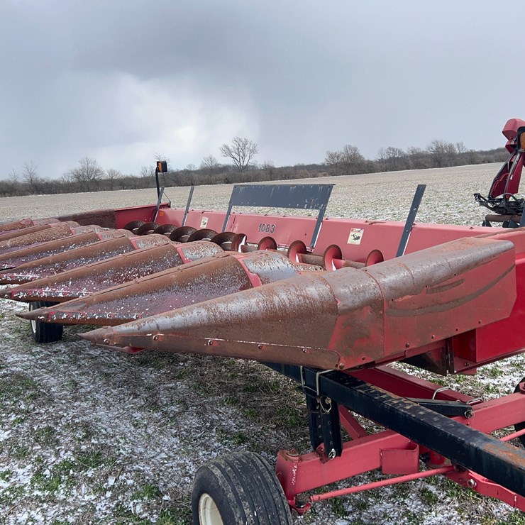 CASE IH 1083