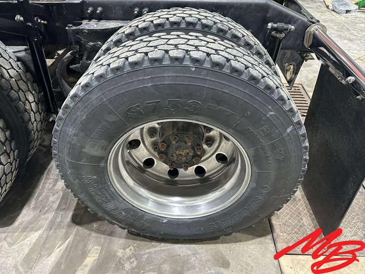 2007-peterbilt-379-image-66