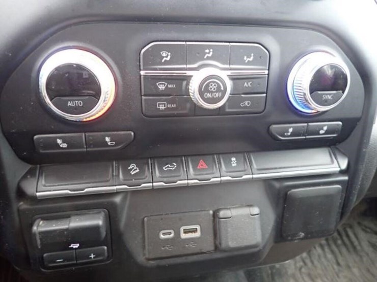 2022-gmc-2500hd-image-9