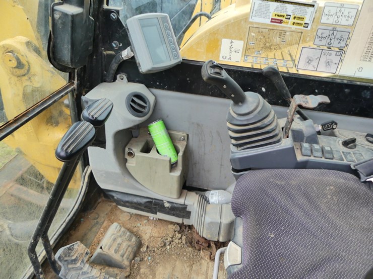 2014-caterpillar-308e2-cr-image-14