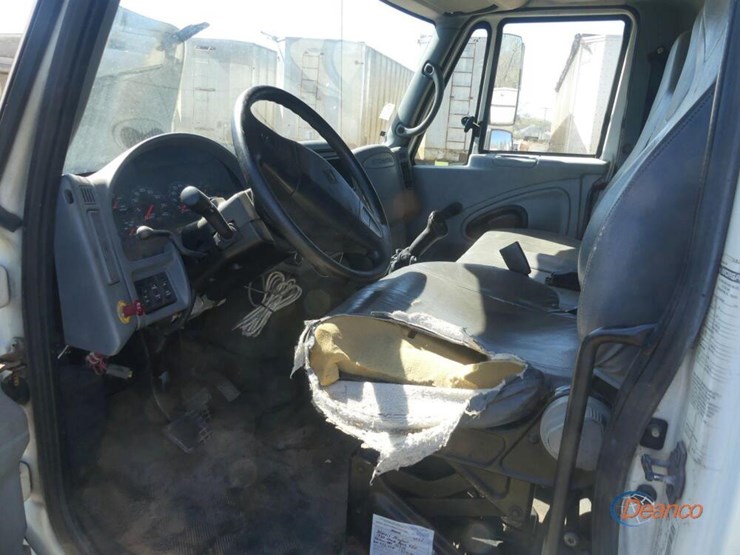 2008-international-durastar-4300-image-13