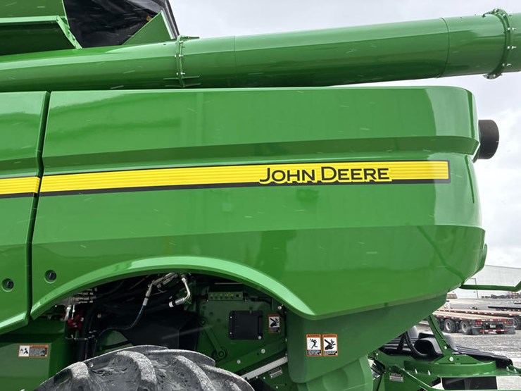 2023-john-deere-s780-image-18