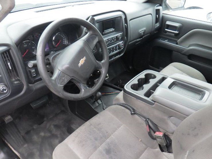 2015-chevrolet-silverado-2500-image-10