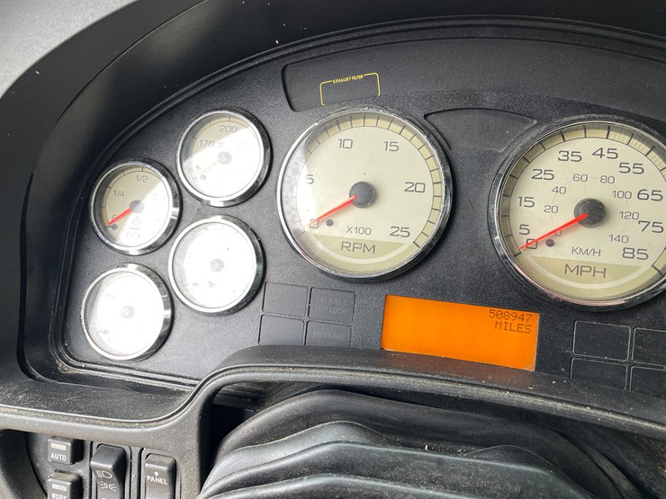 2016-international-prostar-image-50