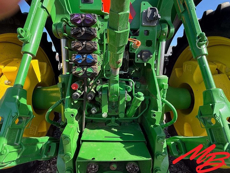 2019-john-deere-8270r-image-18