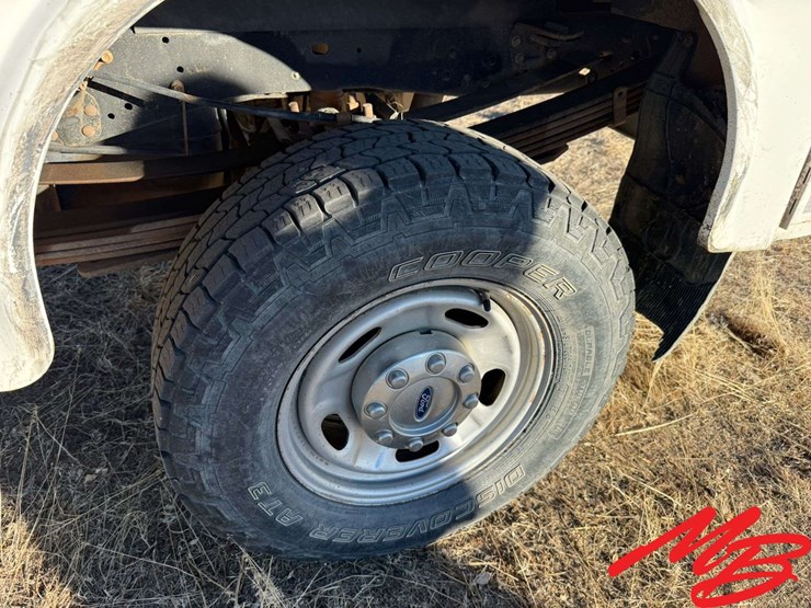 2010-ford-f350-image-14