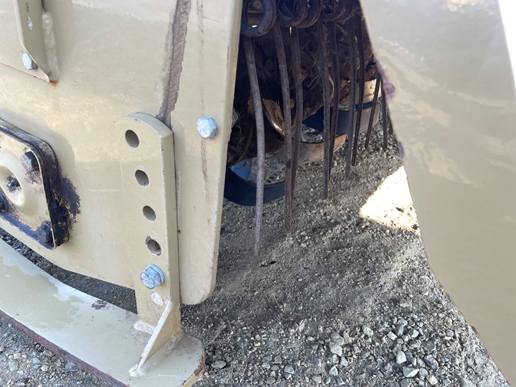 #1087-•-land-pride-70"-tiller-image-10