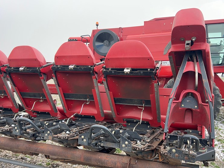 2012-case-ih-3208-image-4