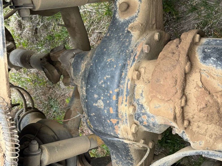 1990-freightliner-fld120-image-16