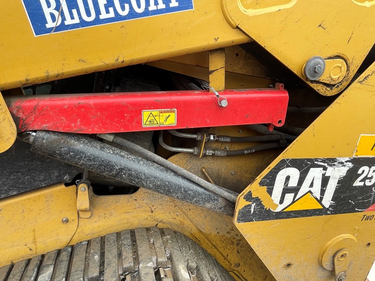 caterpillar-259d-image-12