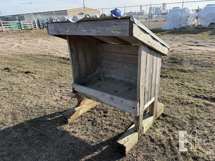 mineral-feeder-image-1