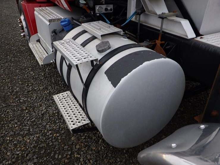 2016-international-prostar-image-16