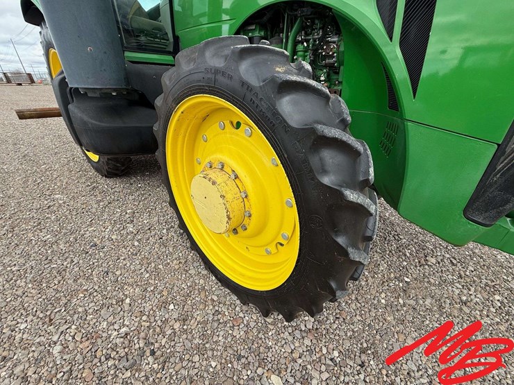2012-john-deere-8285r-image-19